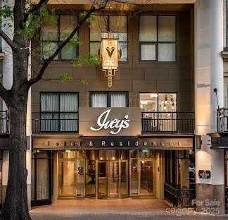 127 N Tryon Street, Charlotte, NC 28202
