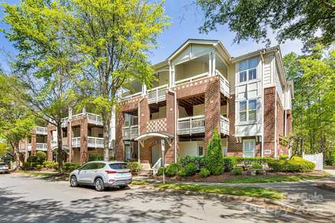 921 Northeast Drive, Davidson, NC 28036