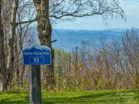 487 Grand Highlands Drive, Hendersonville, NC 28792