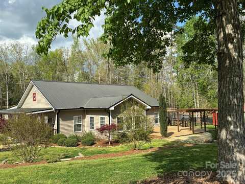 179 Tomahawk Lane, Mount Gilead, NC 27371