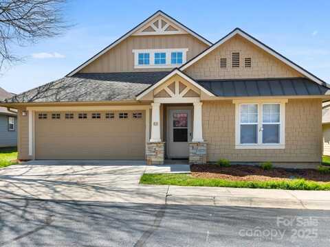 47 Barn Owl Way, Hendersonville, NC 28792