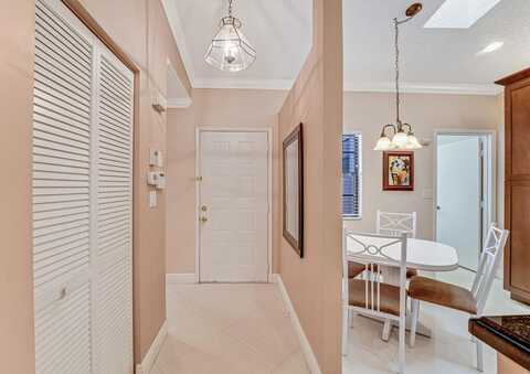 6069 Sunny Pointe Circle, Delray Beach, FL 33484