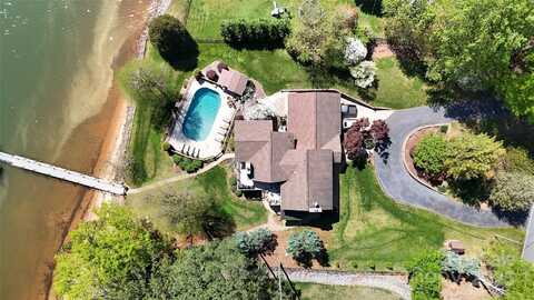 7424 Windy Pine Circle, Denver, NC 28037