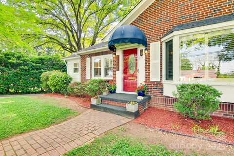 1473 12th Street Drive NW, Hickory, NC 28601