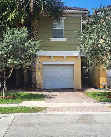 1029 Pipers Cay Drive, West Palm Beach, FL 33415