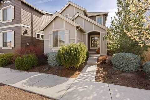 3336 SW 28TH ST, Redmond, OR 97756