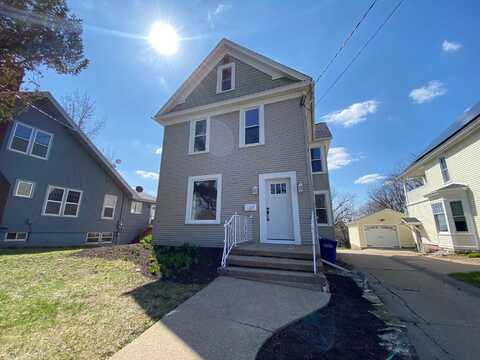 127 N. Grandview, Dubuque, IA 52001
