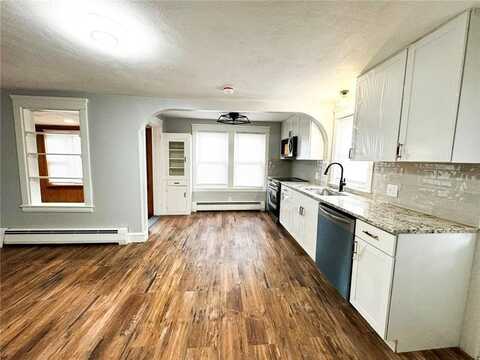 206 Reynolds Avenue, Warwick, RI 02889