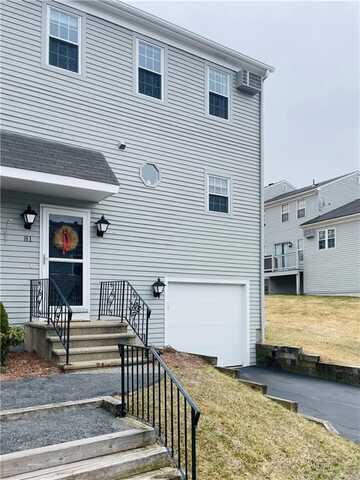 565 Quaker Lane, West Warwick, RI 02893