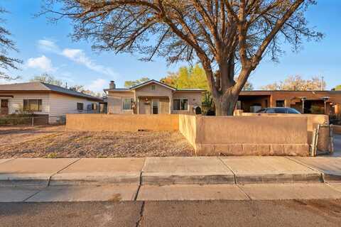 255 GENE Avenue NW, Albuquerque, NM 87107