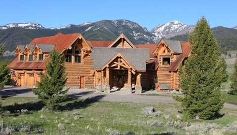 569/571 Cinnabar Basin Road, Gardiner, MT 59030