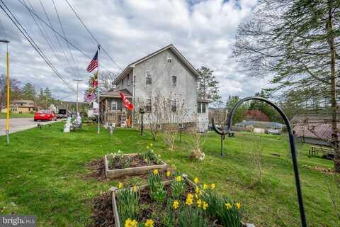 611 E OAK STREET, OAKLAND, MD 21550