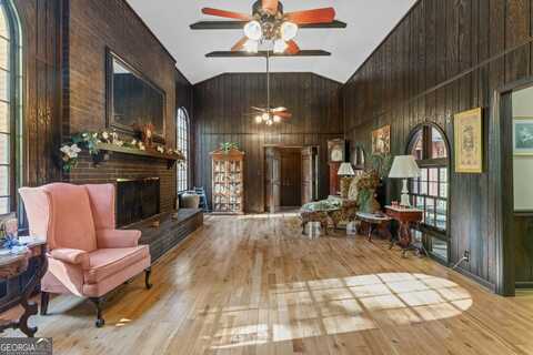 733 S Pine Hill, Griffin, GA 30224