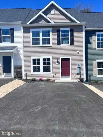 200 GENTLE BREEZE DRIVE, BUNKER HILL, WV 25413