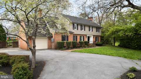 135 OAK RIDGE LANE, WINCHESTER, VA 22602