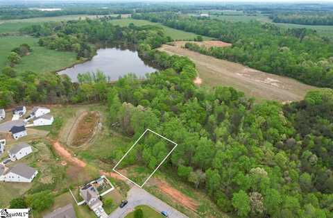 302 Oglesby Creek Lane, Boiling Springs, SC 29303