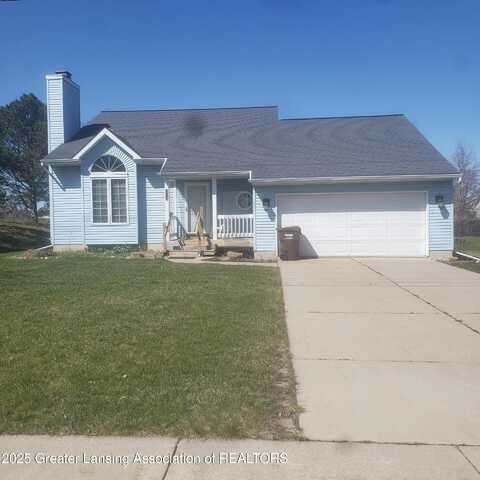 1033 N Creyts Road, Lansing, MI 48917