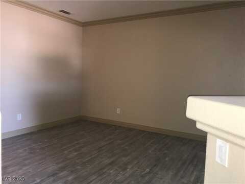 5525 W Flamingo Road, Las Vegas, NV 89103