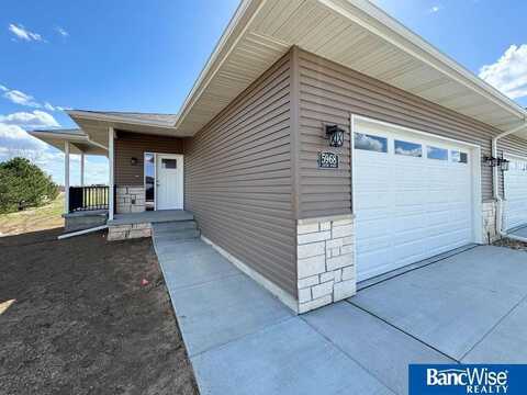 5968 Loxton Street, Lincoln, NE 68526