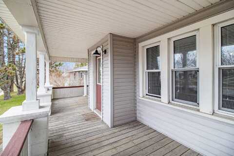 55 Cypress Street, Manistee, MI 49660