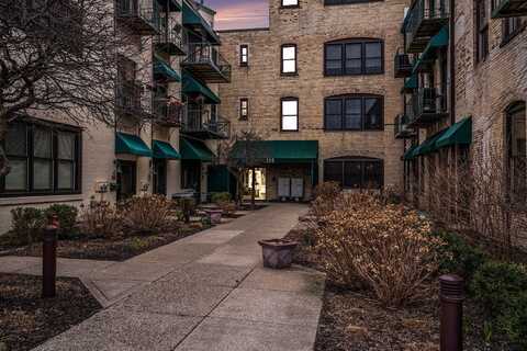 110 N Harbor Dr., Grand Haven, MI 49417