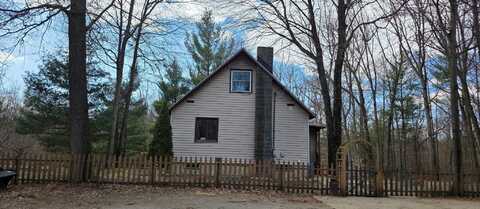 3933 S Centerline Road, Fremont, MI 49412