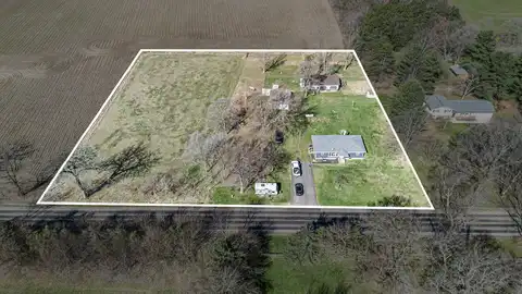 64480 Lutz Road, Constantine, MI 49042
