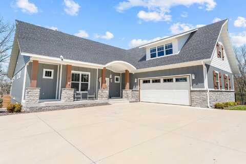 11 Sophie Circle, Lampe, MO 65681