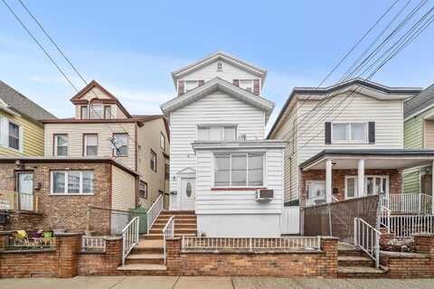 31 EAST 32ND ST, Bayonne, NJ 07002