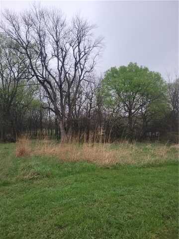 1 Hemlock Lane, Linn Valley, KS 66040