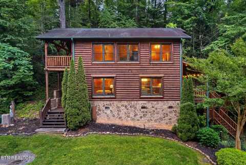 646 Gatlinburg Falls Way Way, Gatlinburg, TN 37738