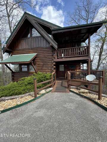 3640 Carsons Ridge Way, Sevierville, TN 37862