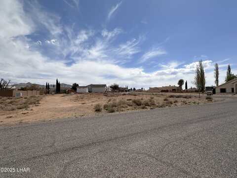 9650 N Settlers Dr, Kingman, AZ 86401