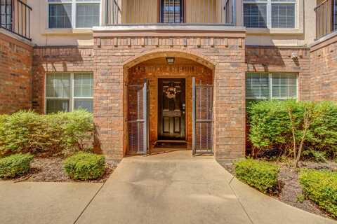 2111 Main Street, Lubbock, TX 79401