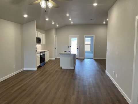 7450 29th Street, Lubbock, TX 79407