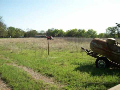 16467 SW Coombs Rd, Lawton, OK 73507