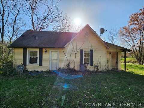 421 Versailles Street, Versailles, MO 65084