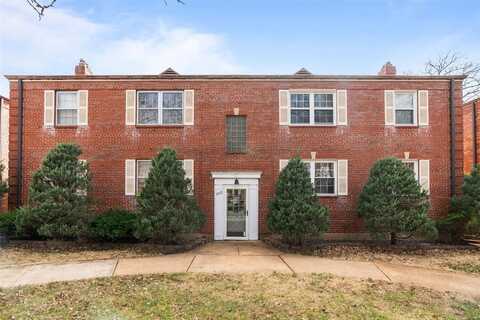 5872 Sunshine Drive, Saint Louis, MO 63109