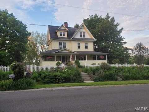 708 E Fillmore Street E, Fillmore, IL 62032