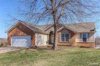 911 Valse Court, Lake Saint Louis, MO 63367