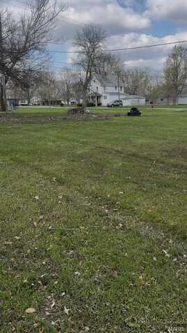 202 Congress Street, La Belle, MO 63447