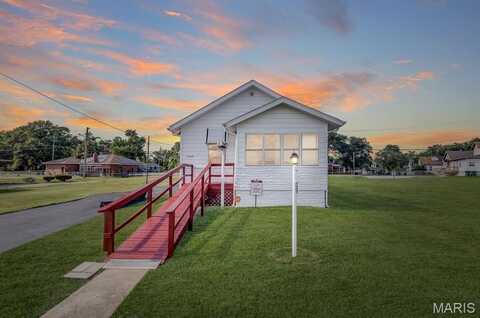 2925 Louisiana Boulevard, East Saint Louis, IL 62205