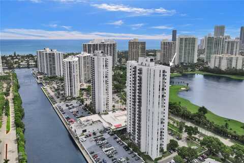 3625 N Country Club Dr, Aventura, FL 33180