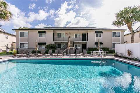 4020 Crystal Lake Dr, Deerfield Beach, FL 33064