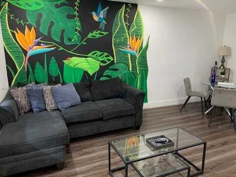 undefined, Oakland Park, FL 33309