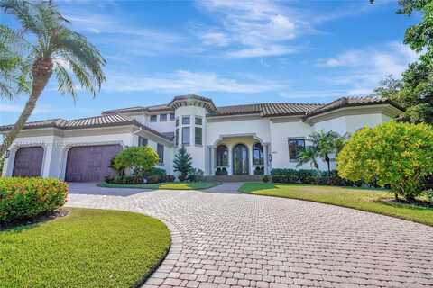 606 Binnacle Drive, Naples, FL 34103