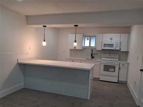 2155 SW 72nd Ave, Miami, FL 33155