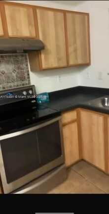 2050 NE 167th St, North Miami Beach, FL 33162