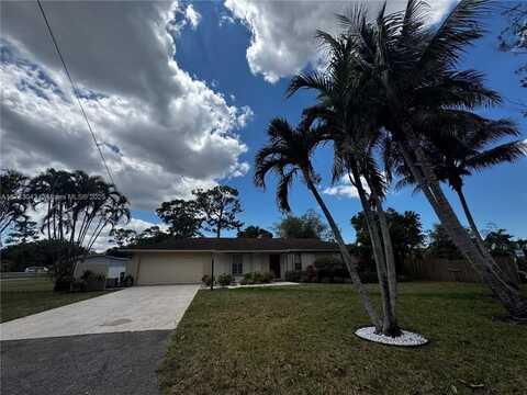 7586 Worral Rd, Lake Worth, FL 33463