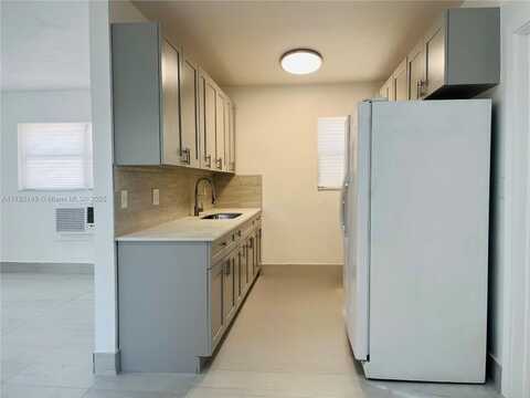 13390 NE 6th Ave, North Miami, FL 33161